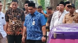 aj yasin wakil gubernur Jateng saat berada di Desa Bandingan, Kecamatan Bawang, Kabupaten Banjarnegara, dalam rangka meninjau lahan untuk tanaman pangan.(Dok.Pelita.News.id)