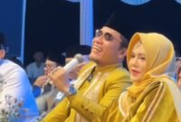 us Miftah meluruskan isu terima uang Rp100 juta di proyek JGSS saat ditanya salah satu jemaah Harlah Ponpes Ora Aji. (Dok. Istimewa)