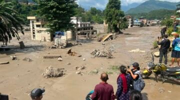 Tragedi Himalaya, Banjir Bandang Nepal Telan Banyak Korban