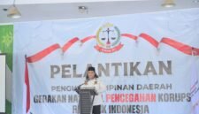 Arief Ferdianto saat memberikan sambutan dan pemaparan ke audien pada pelantikan kepengurusan GNPK RI Banjarnegara di Baysand Surya Yudha Park.(Dok.Kominfo/Pelita News id)