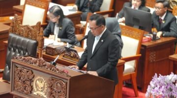 Paripurna DPR RI Setujui 15 RUU Kabupaten/Kota Jadi UU, Mendagri: Perkuat Kepastian Hukum Tata Kelola Pemerintahan Daerah*
