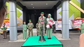 Tradisi Korps Pelepasan Warga Kodim 0510/Tigaraksa, Letkol Inf Yudho Setyono, S.H. Dilepas Penuh Kehangatan