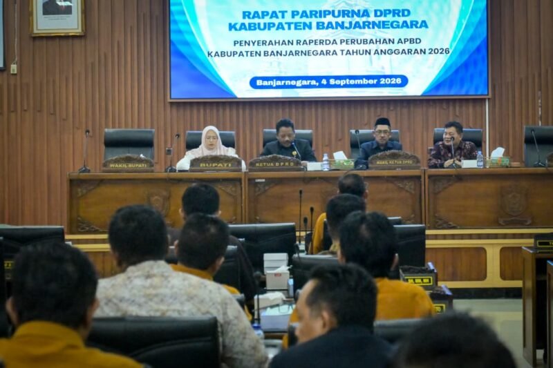 Suasana Raperda Perubahan APBD 2026 di Gedung DPRD Kabupaten Banjarnegara.(dok.Kominfo Bna/Pelita News.id)