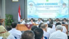 Foto: Rapat koordinasi Pengendalian Operasional Kegiatan(POK) dalam rangka percepatan pelaksanaan program belanja APBD(TA) 2026 Triwulan lll di Sasana Bhakti Praja.(Dok Kominfo Bna/Pelita News.id)