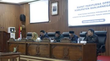 Foto: Suasana Rapat Paripurna perubahan Perda tentang APBN TA 2026 di Gedung DPRD Kabupaten Banjarnegara.(Dok.Kominfo Bna/Pelita News.id)