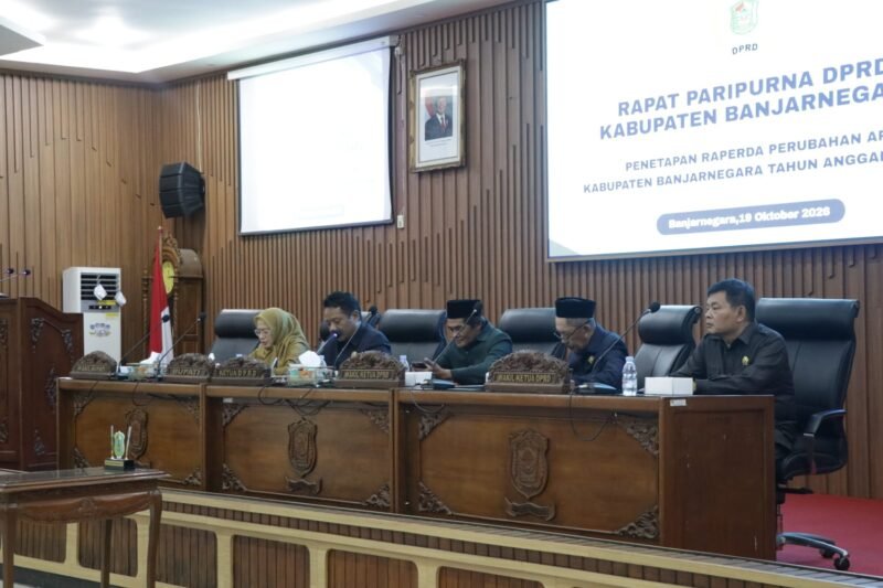 Foto: Suasana Rapat Paripurna perubahan Perda tentang APBN TA 2026 di Gedung DPRD Kabupaten Banjarnegara.(Dok.Kominfo Bna/Pelita News.id)