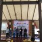 Foto: salah satu peserta saat menerima hadiah dari  Moment acara kick off Bulan inklusi keuangan di Pendopo Kecamatan Pandanarum.(Dok.Pelita News)